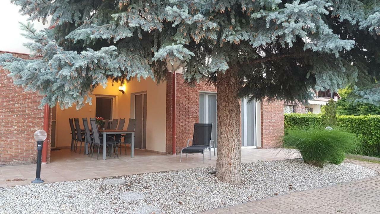 Mimi Apartman Balatonalmádi Екстериор снимка