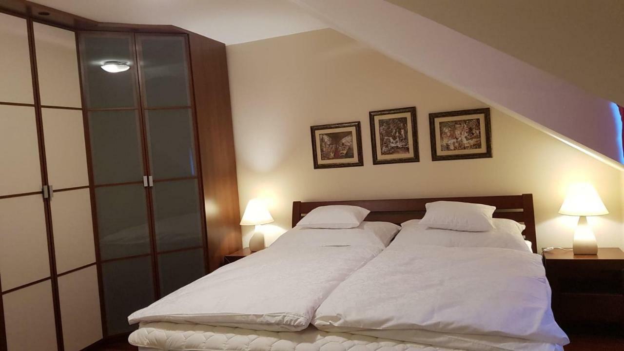 Mimi Apartman Balatonalmádi Екстериор снимка